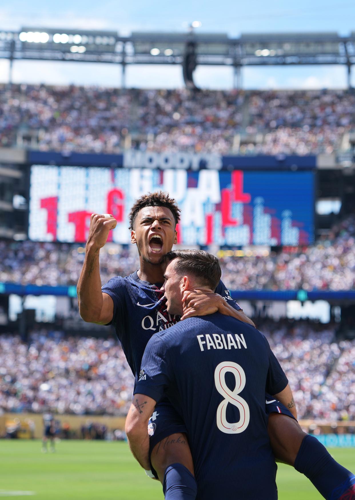 巴黎圣日耳曼内部会议纪要流出——清晨复出首秀;德国杯使命明确;年轻球员得到机会的简单介绍-开云在线